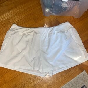 Nike Women's White Shorts xxl nwot